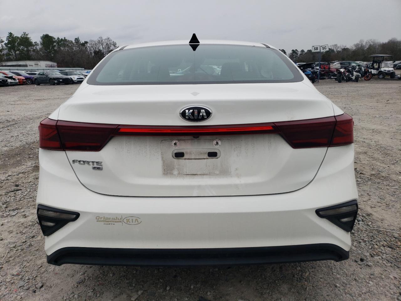 2019 Kia Forte - Image 6