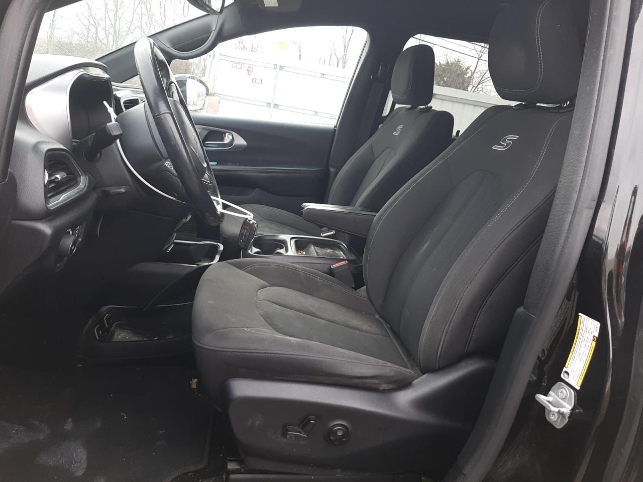 2019 Chrysler Pacifica - Image 7