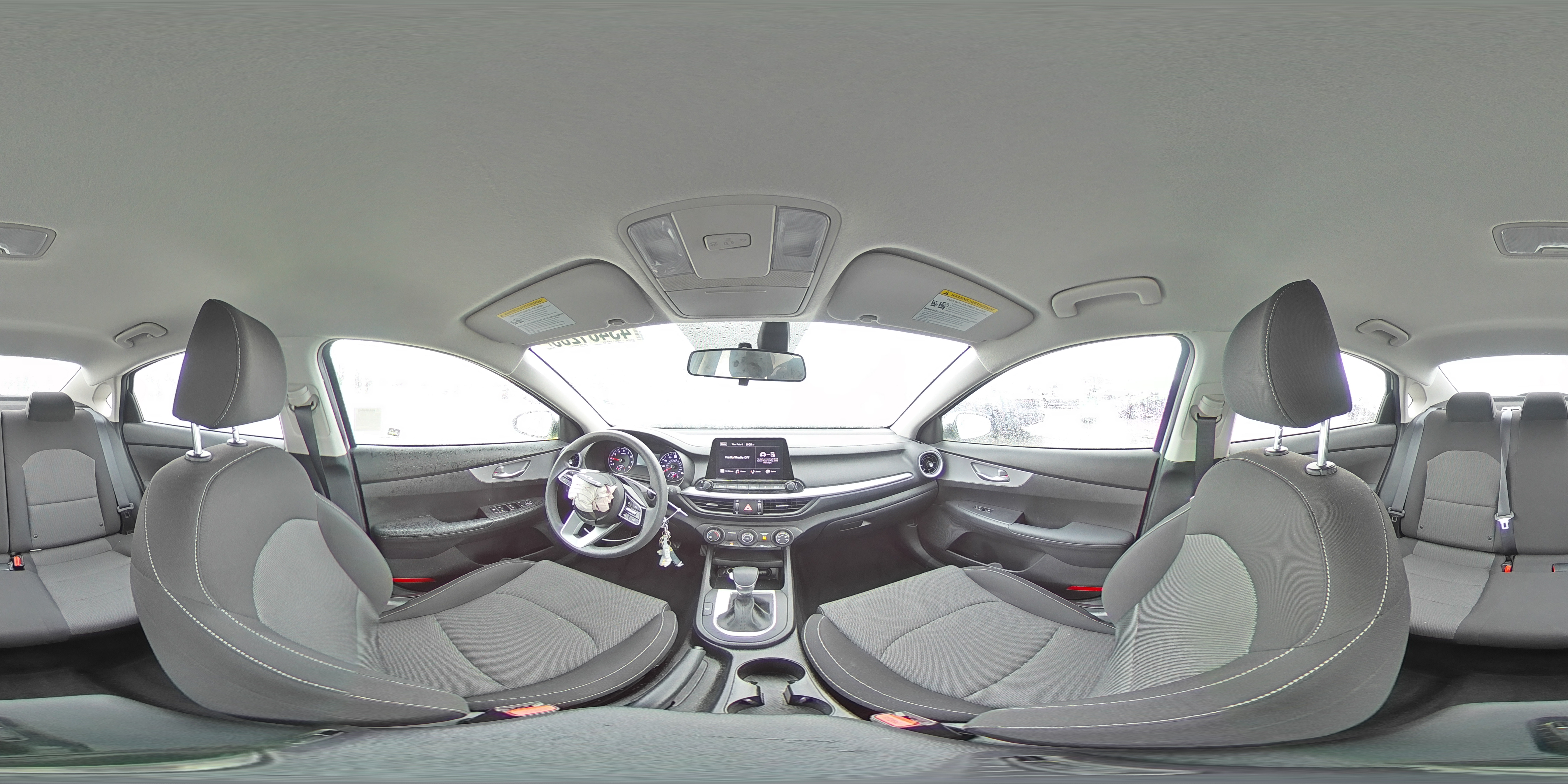 2023 Kia Forte - Image 13