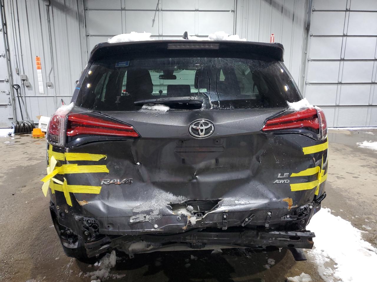 2018 Toyota RAV 4 - Image 6