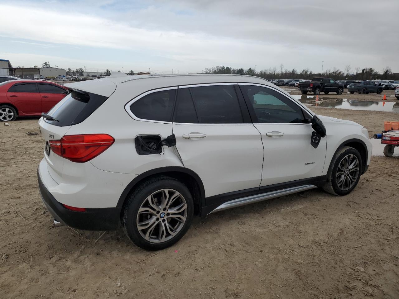 2017 BMW X1 - Image 3