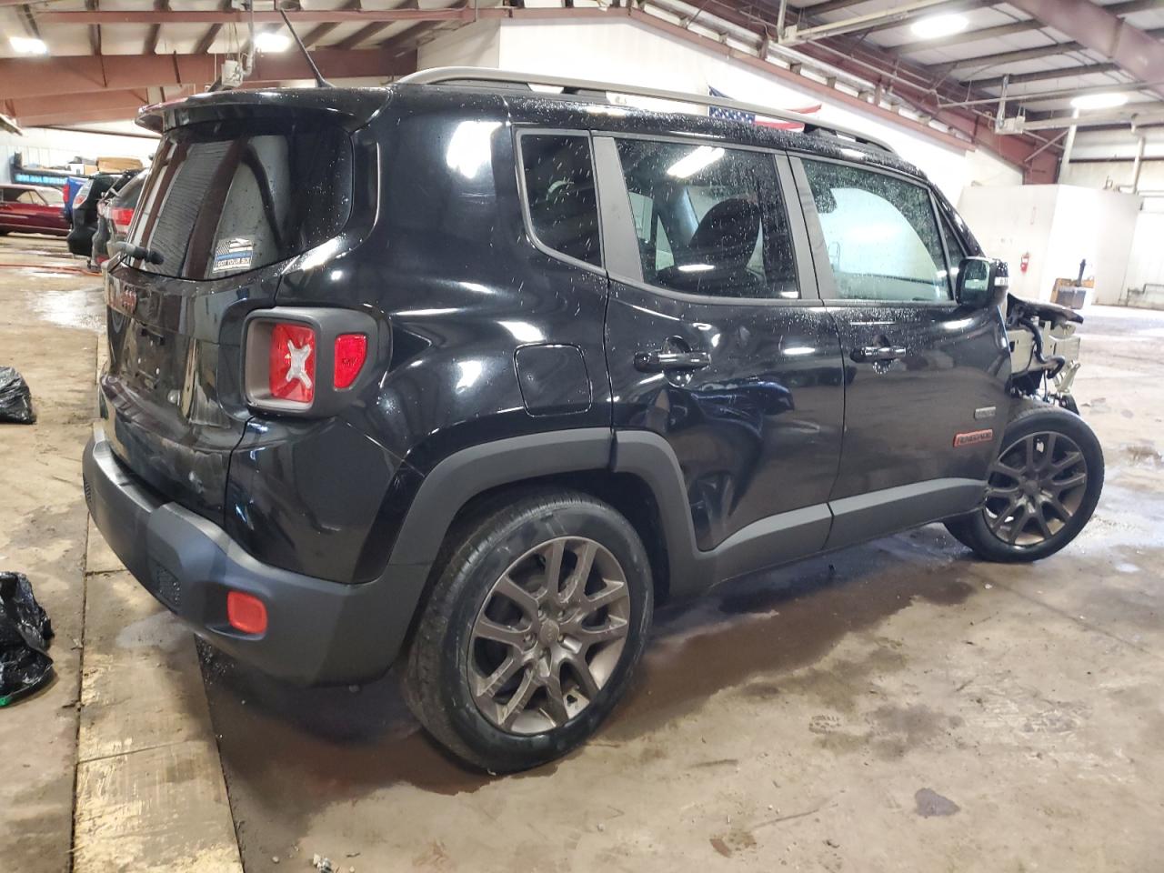 2016 Jeep Renegade - Image 3