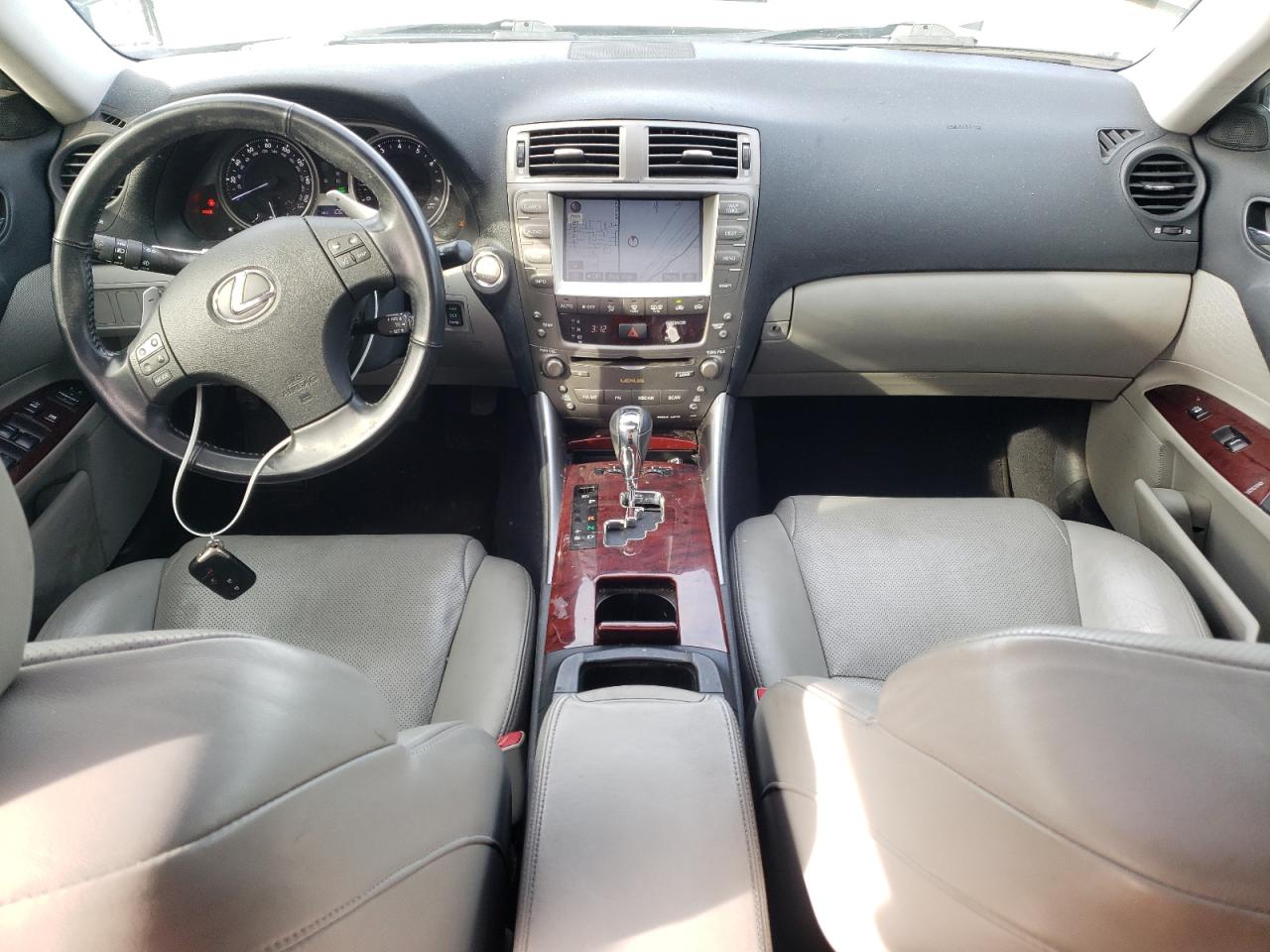 2008 Lexus IS - Image 8