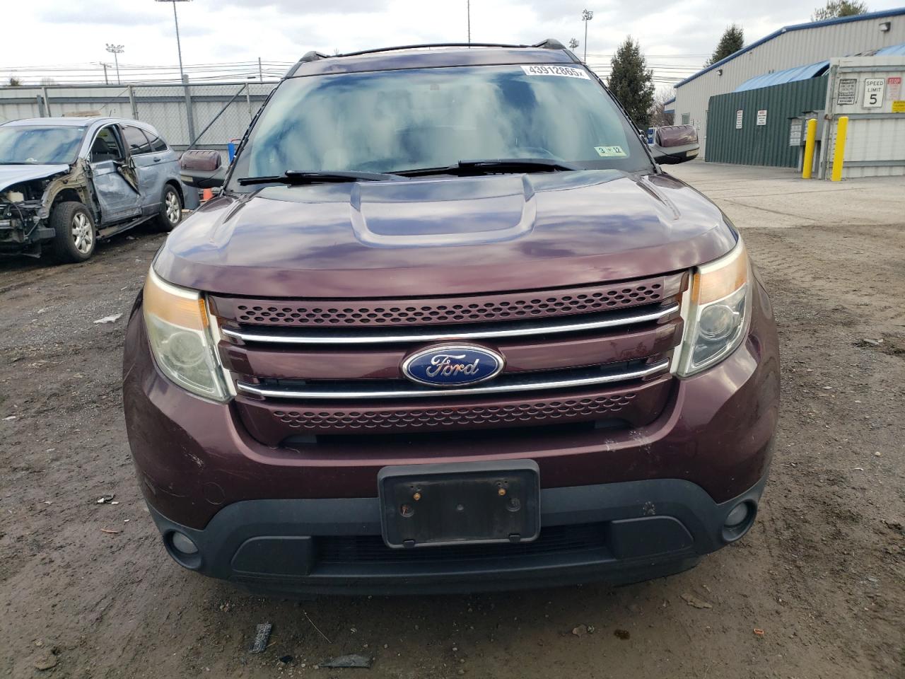 2011 Ford Explorer - Image 5