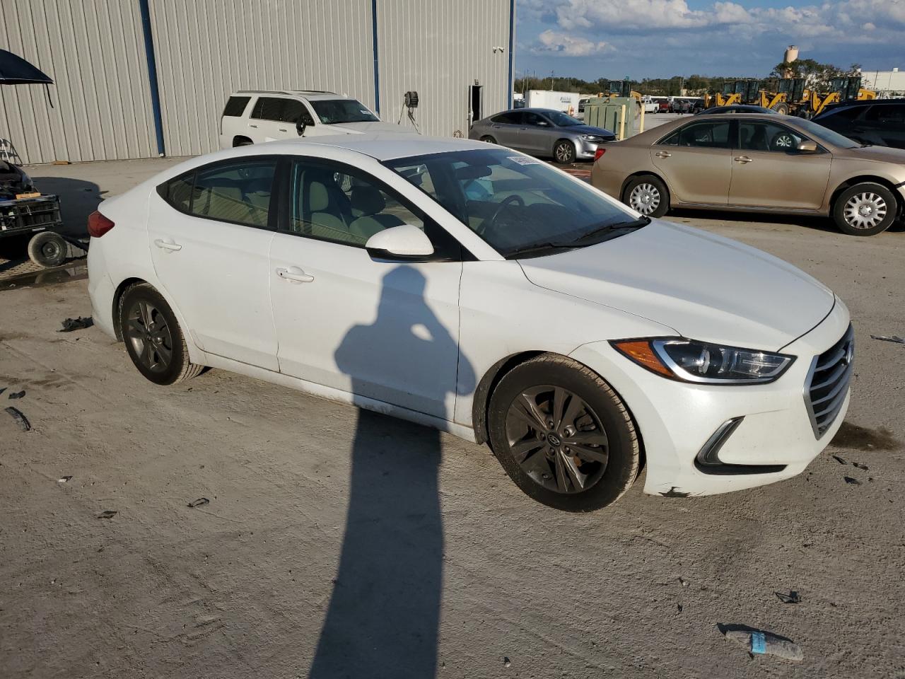 2017 Hyundai Elantra - Image 4