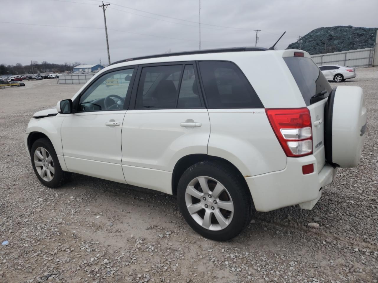 2012 Suzuki Grand Vitara - Image 2