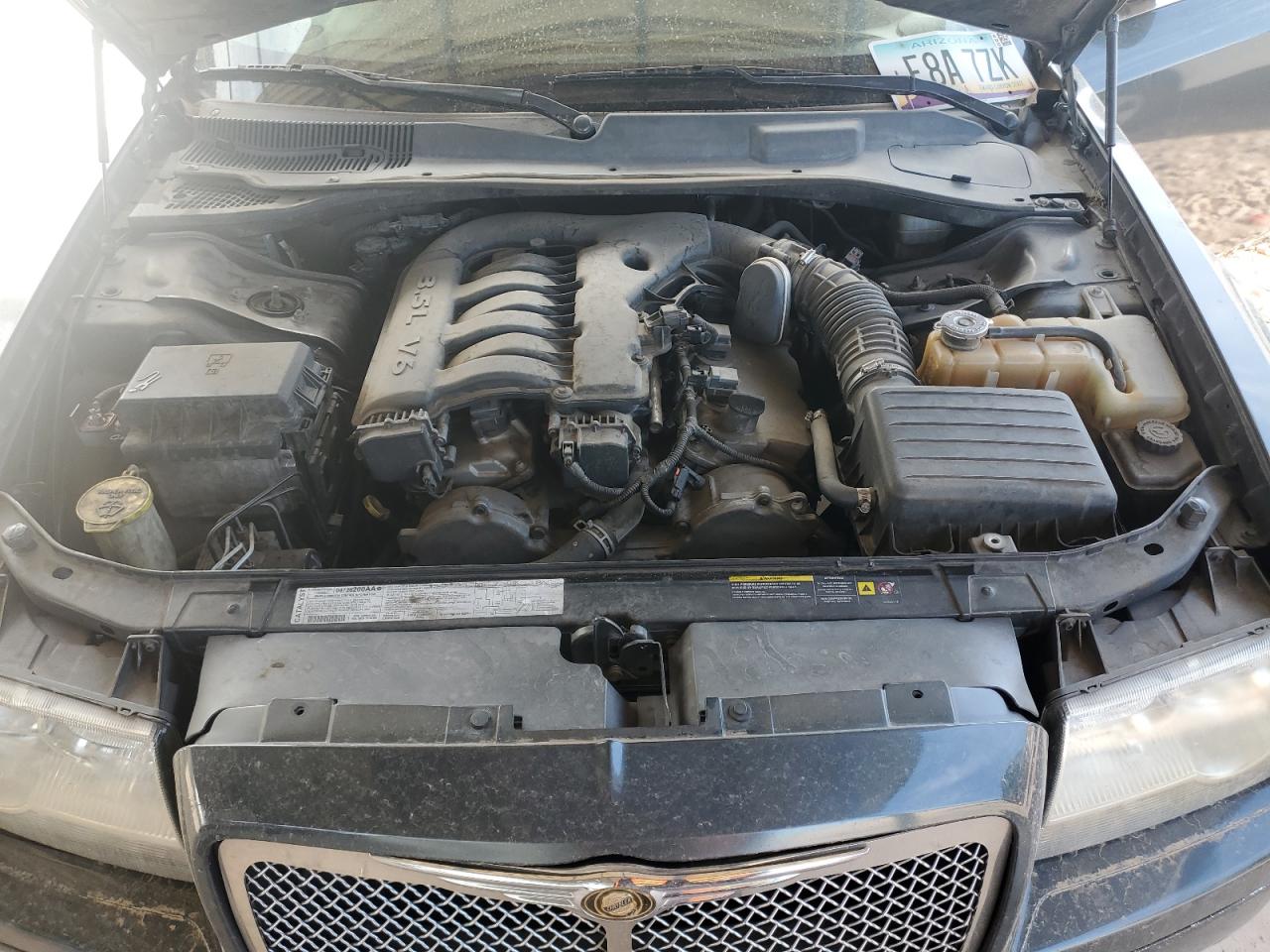 2005 Chrysler 300 - Image 11