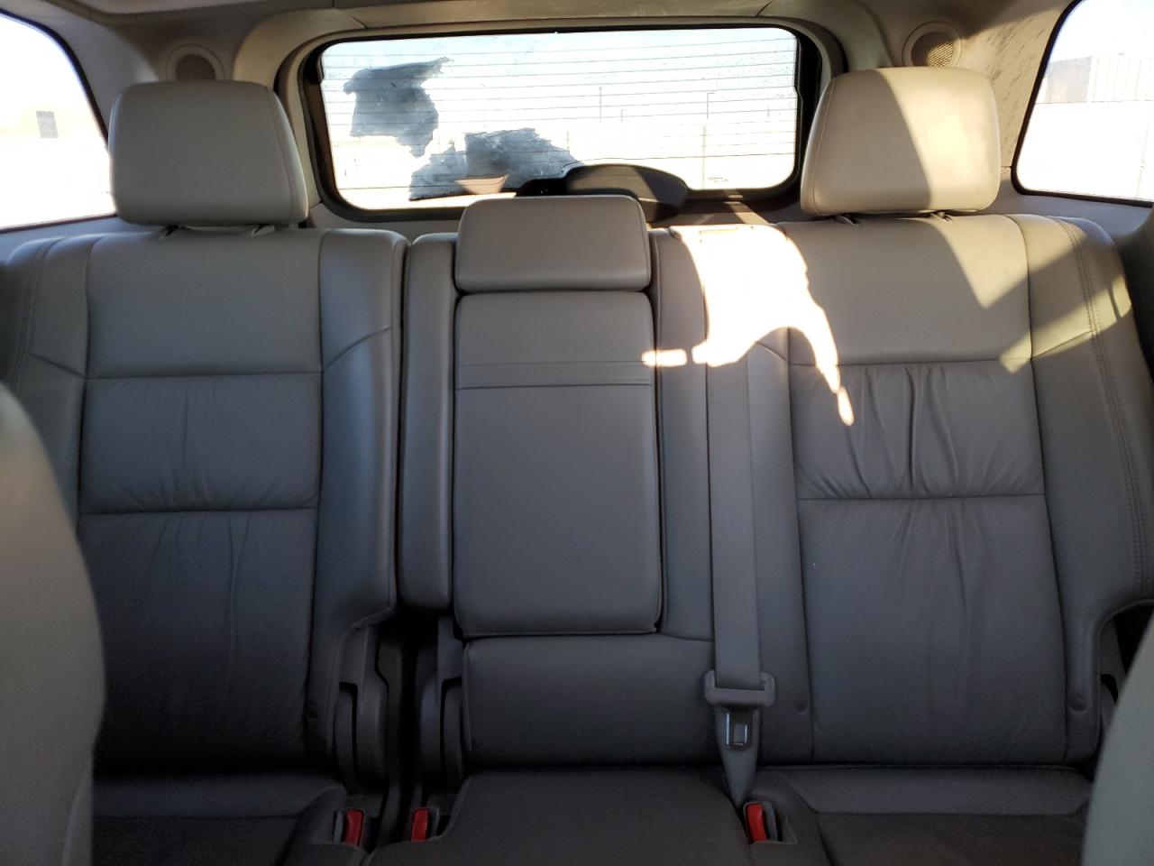2011 Jeep Grand Cherokee - Image 10