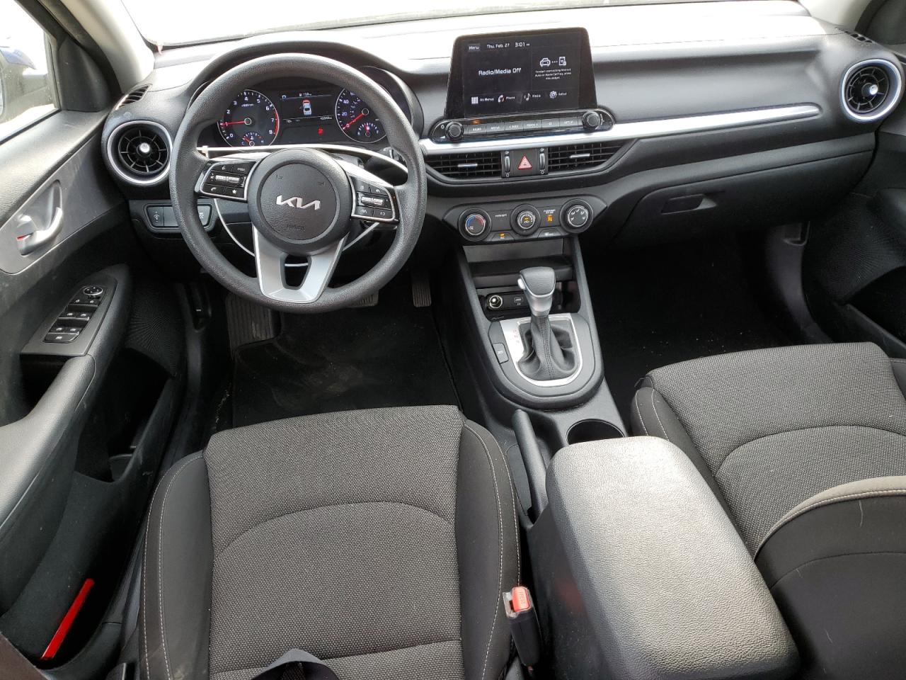 2023 Kia Forte - Image 8