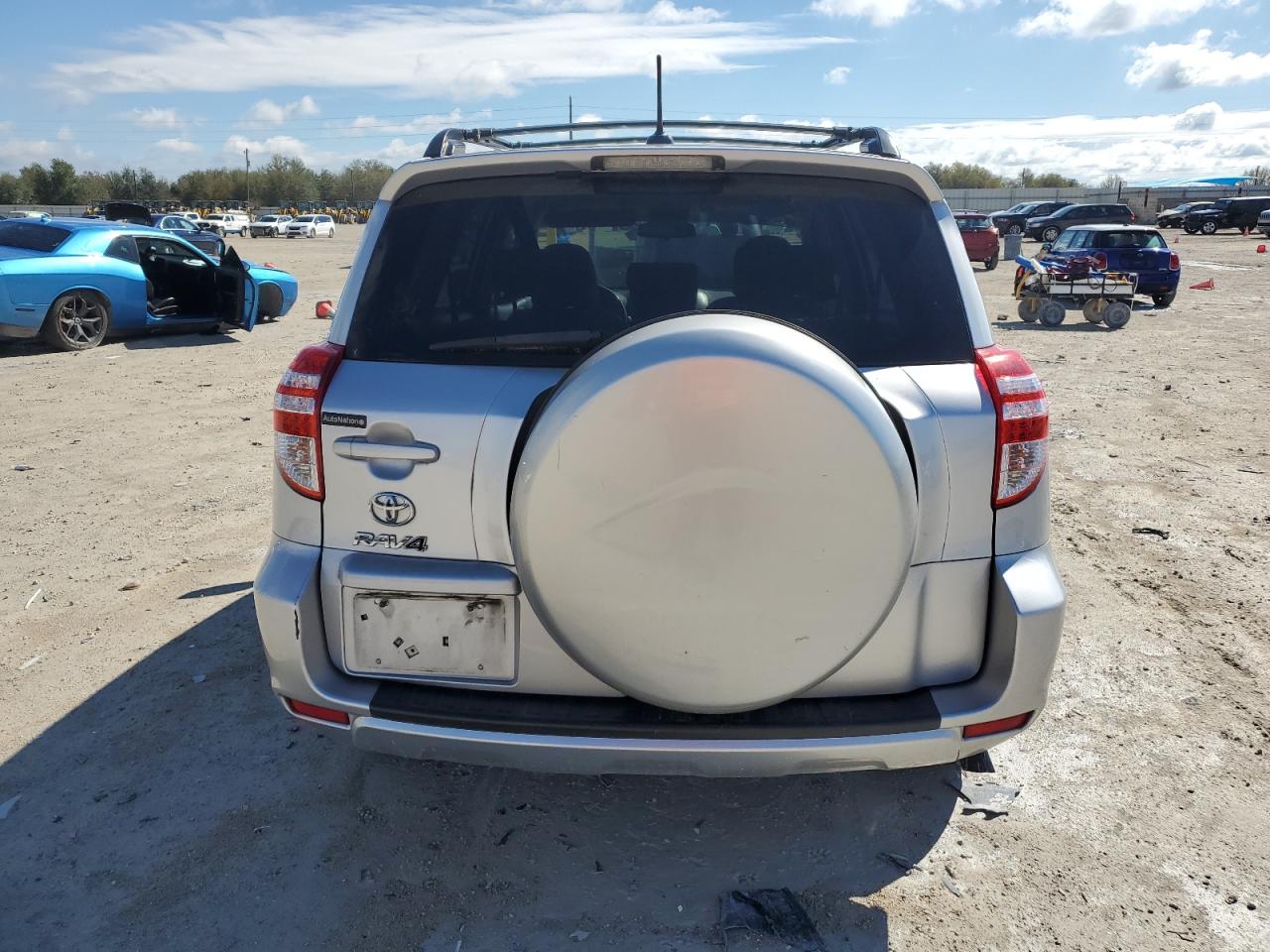 2011 Toyota RAV 4 - Image 6