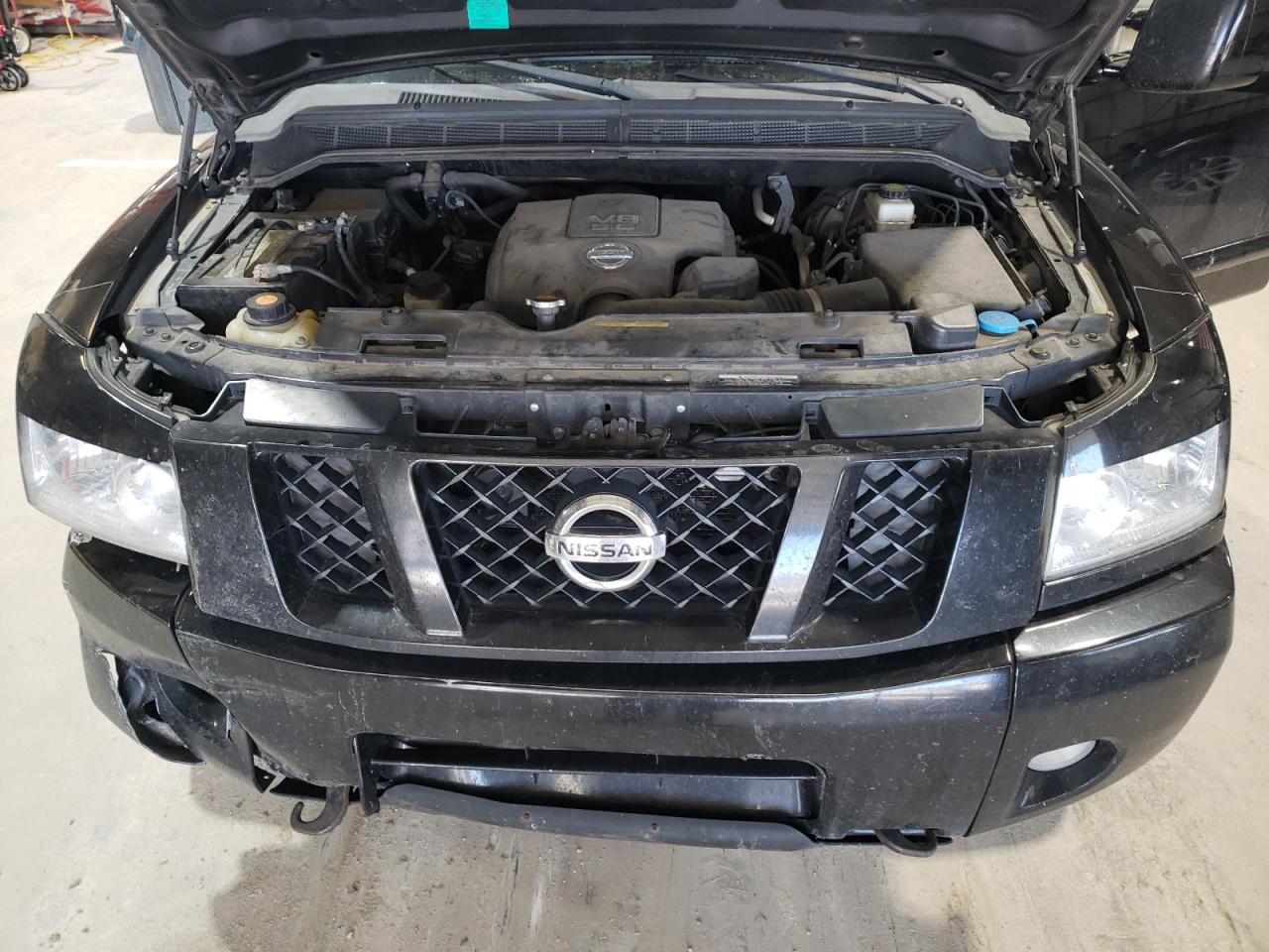 2012 Nissan Titan - Image 12