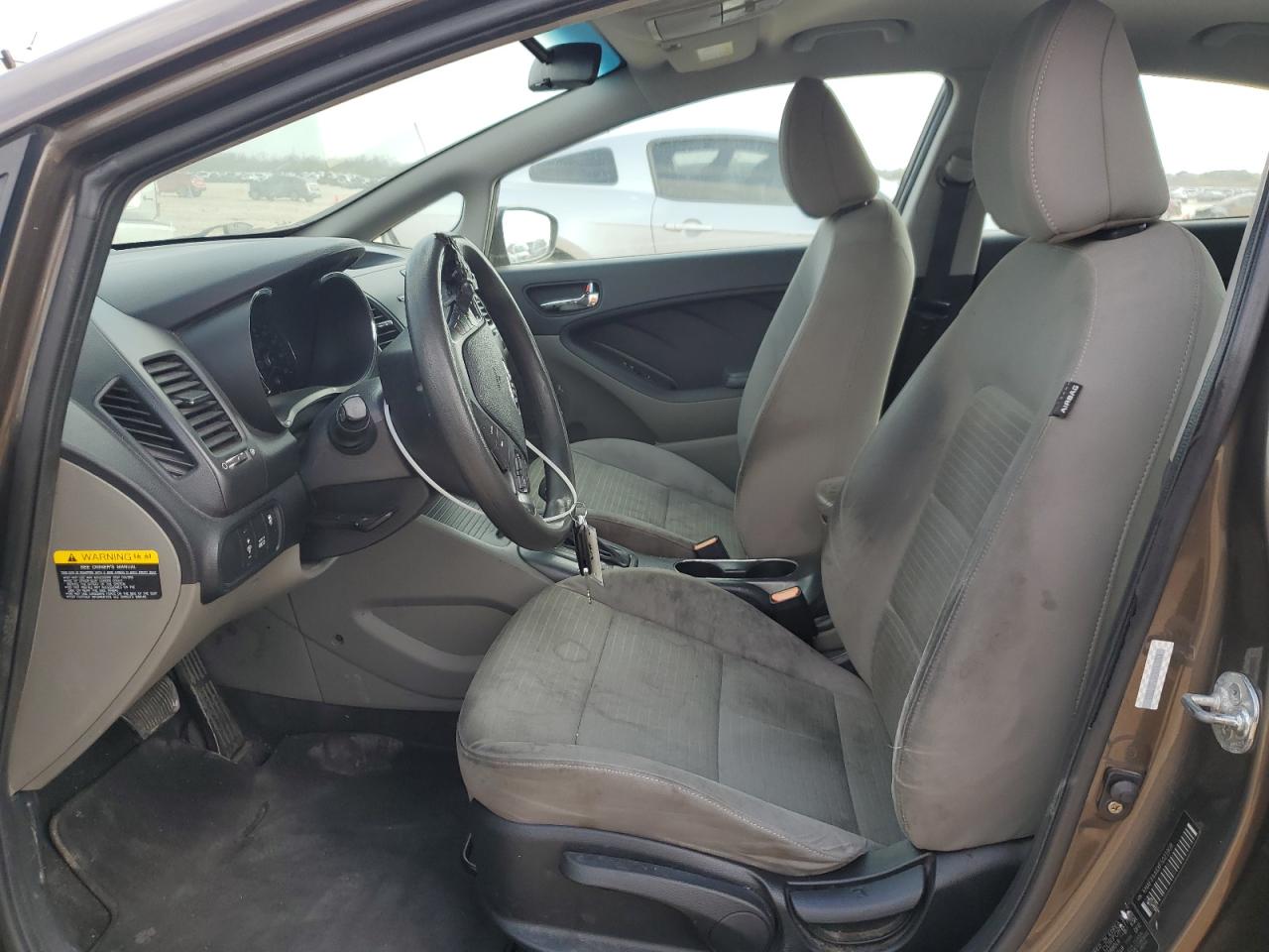 2015 Kia Forte - Image 7