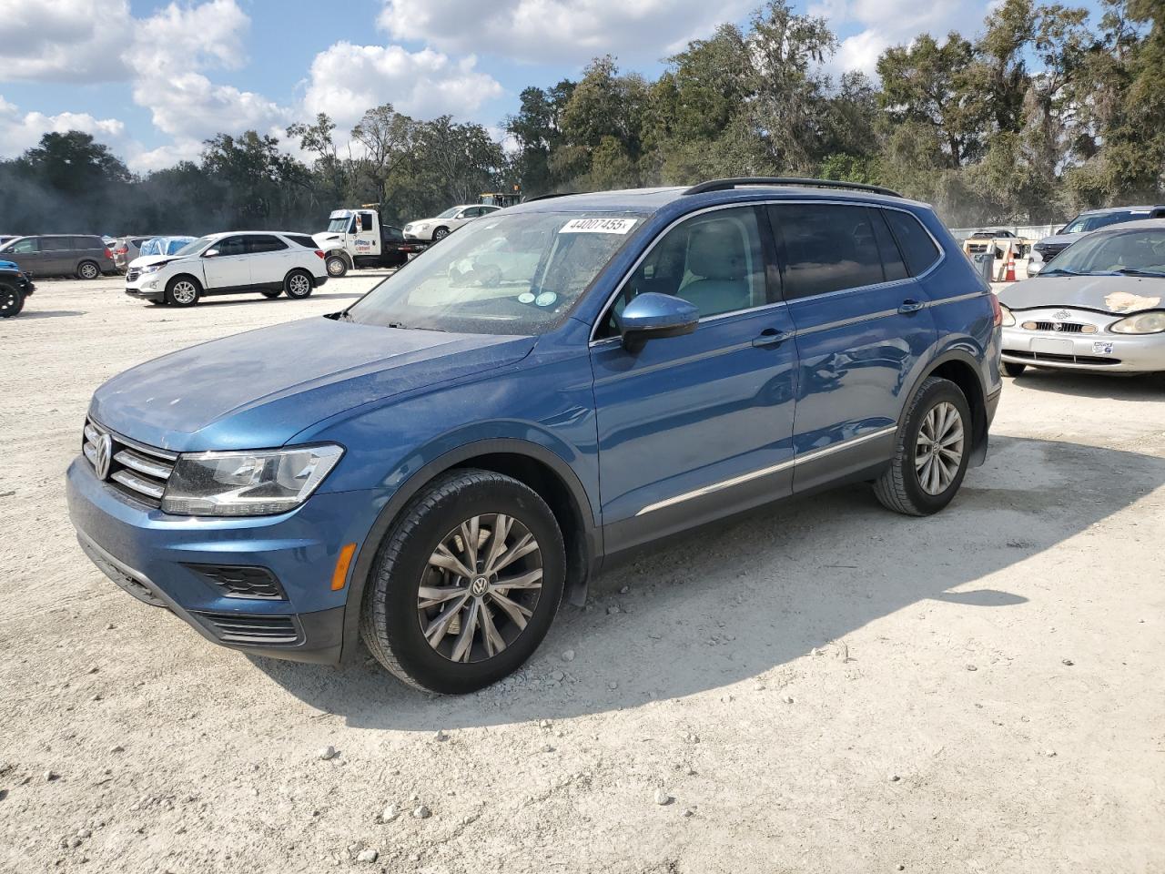 2018 Volkswagen Tiguan - Image 1
