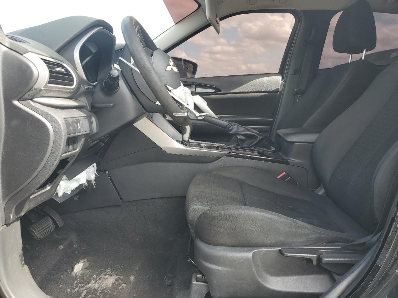 2019 Mitsubishi Eclipse - Image 7