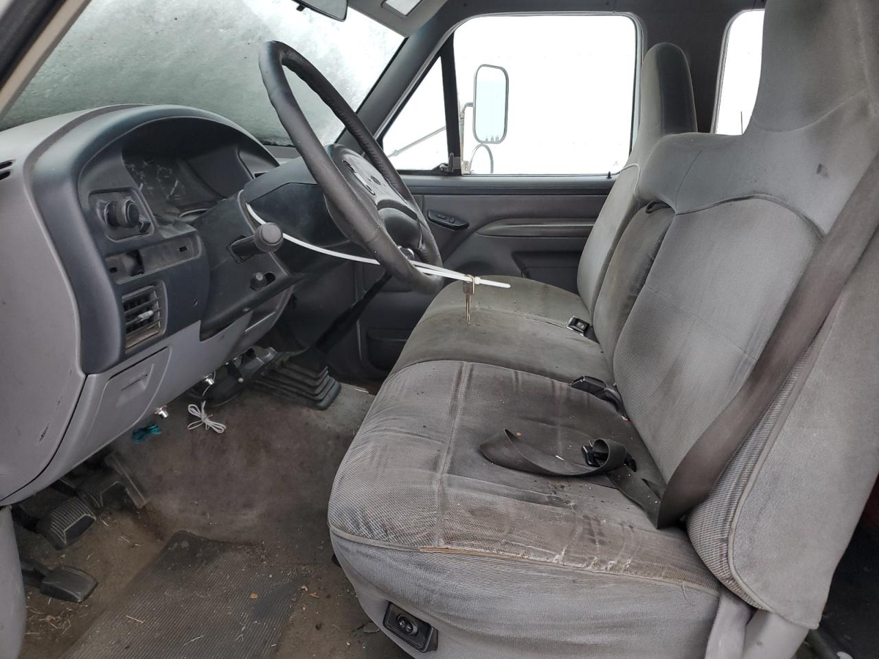 1997 Ford F350 - Image 7