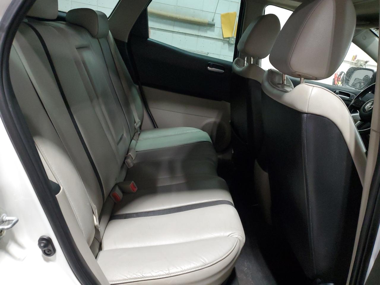 2008 Mazda CX-7 - Image 11