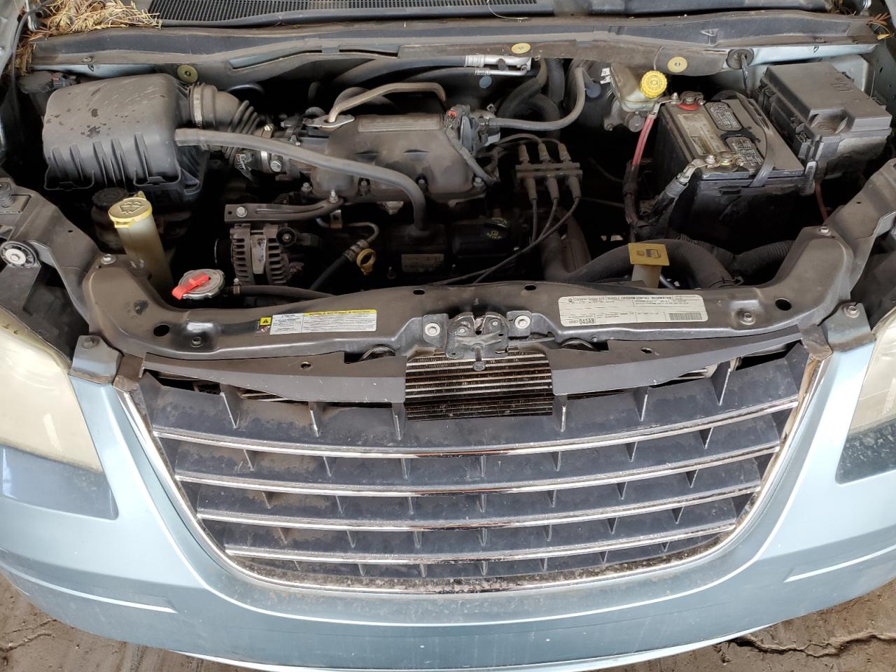 2010 Chrysler Town & Country - Image 12