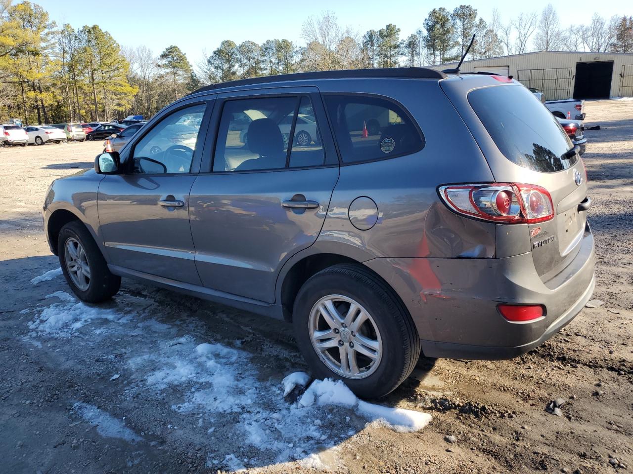 2010 Hyundai Santa Fe - Image 2