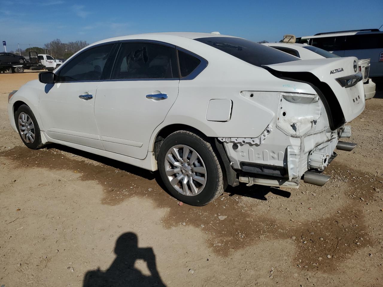 2014 Nissan Altima - Image 2