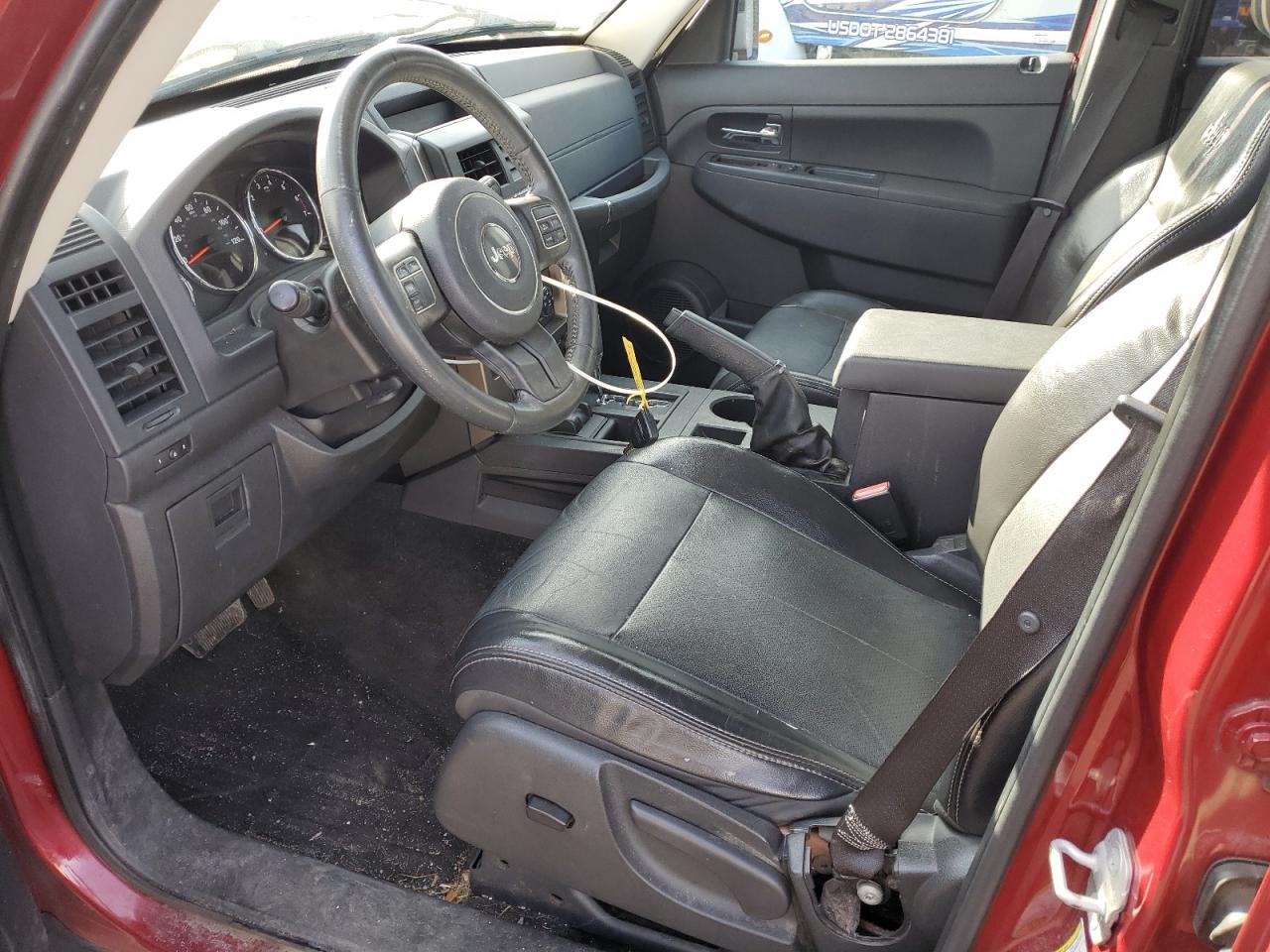 2012 Jeep Liberty (North America) - Image 7