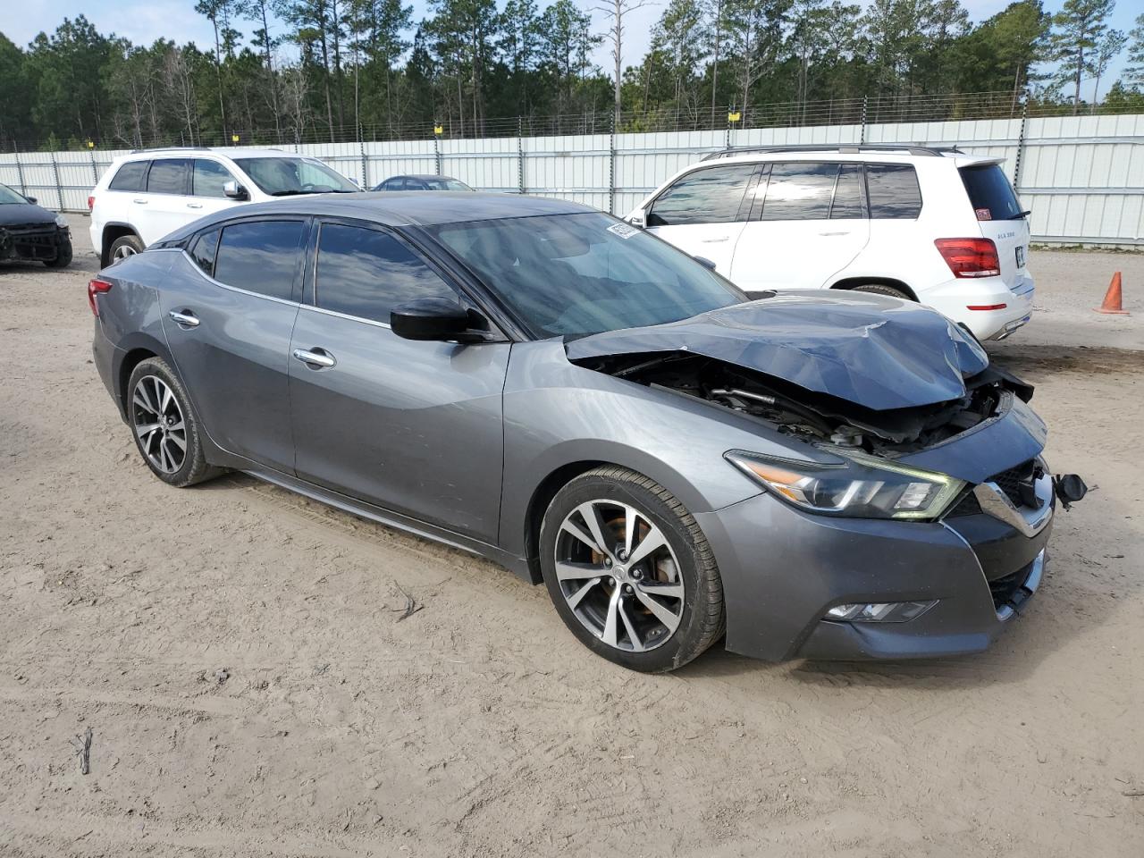 2016 Nissan Maxima - Image 4