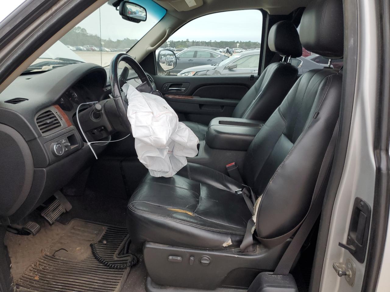 2010 Chevrolet Silverado - Image 7