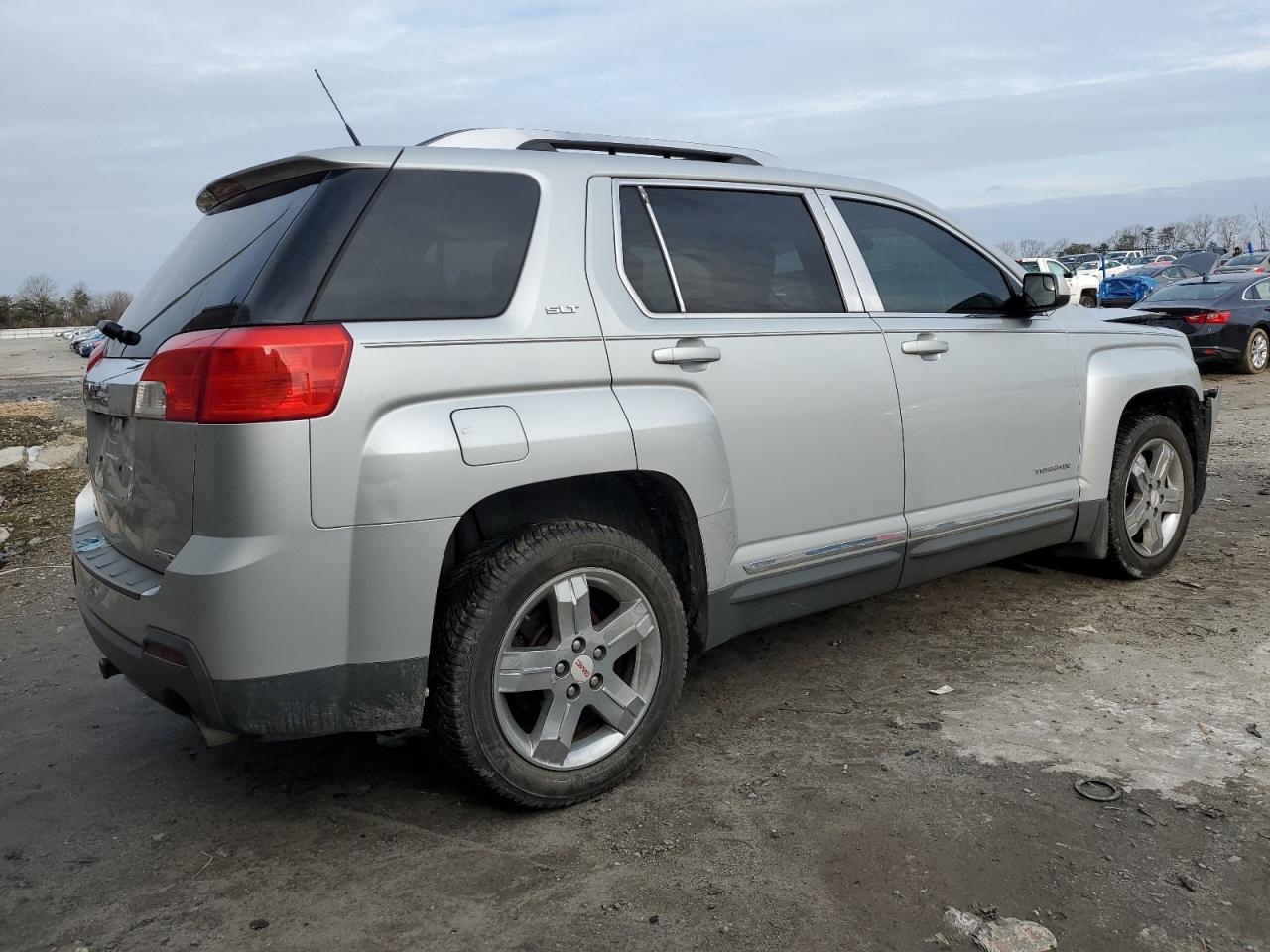 2012 GMC Terrain - Image 3