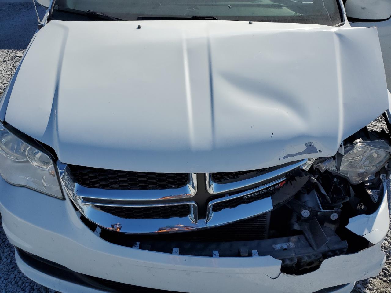 2019 Dodge Caravan - Image 13
