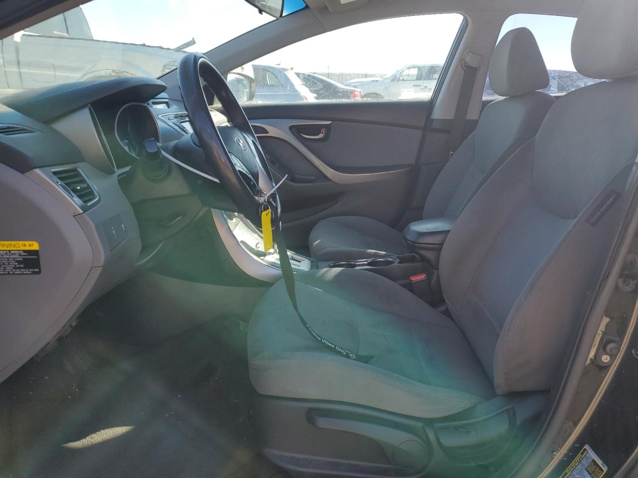 2011 Hyundai Elantra - Image 7