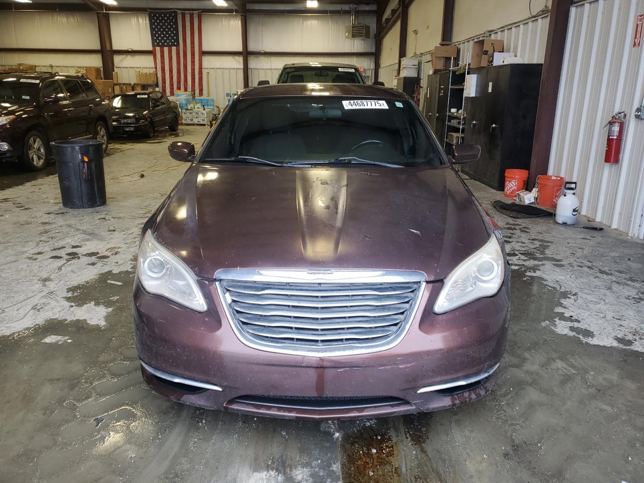 2013 Chrysler 200 - Image 5