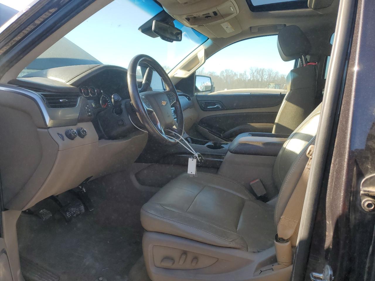 2015 Chevrolet Suburban - Image 7