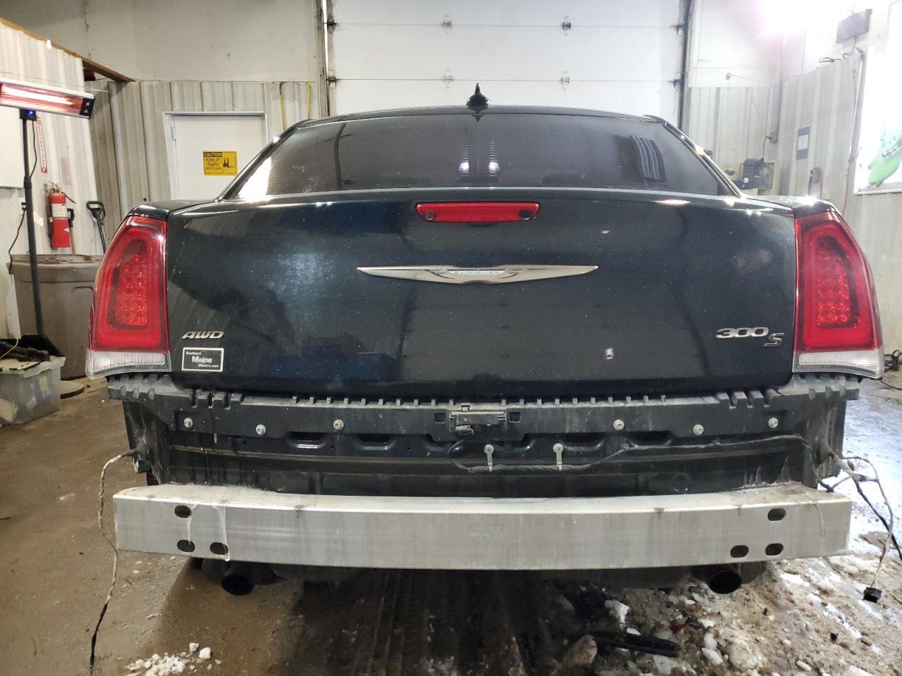 2016 Chrysler 300 - Image 6