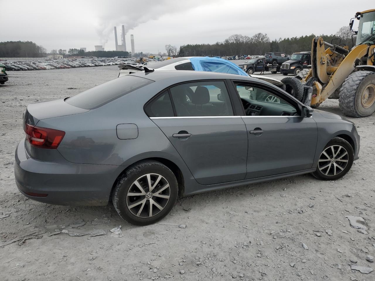 2017 Volkswagen Jetta - Image 3