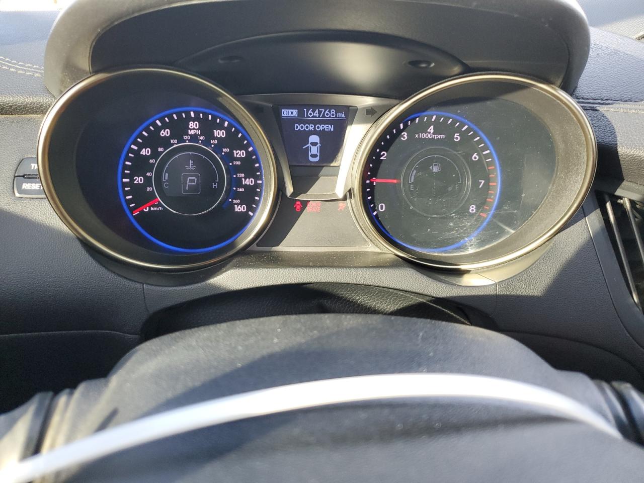 2013 Hyundai Genesis - Image 9