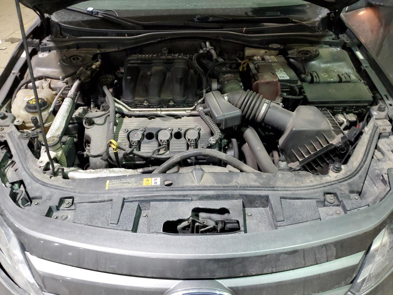 2010 Ford Fusion - Image 11
