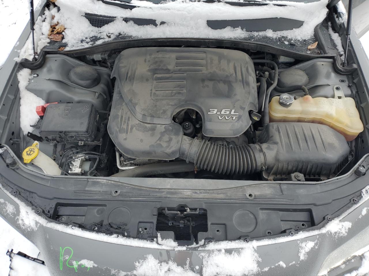 2019 Chrysler 300 - Image 11