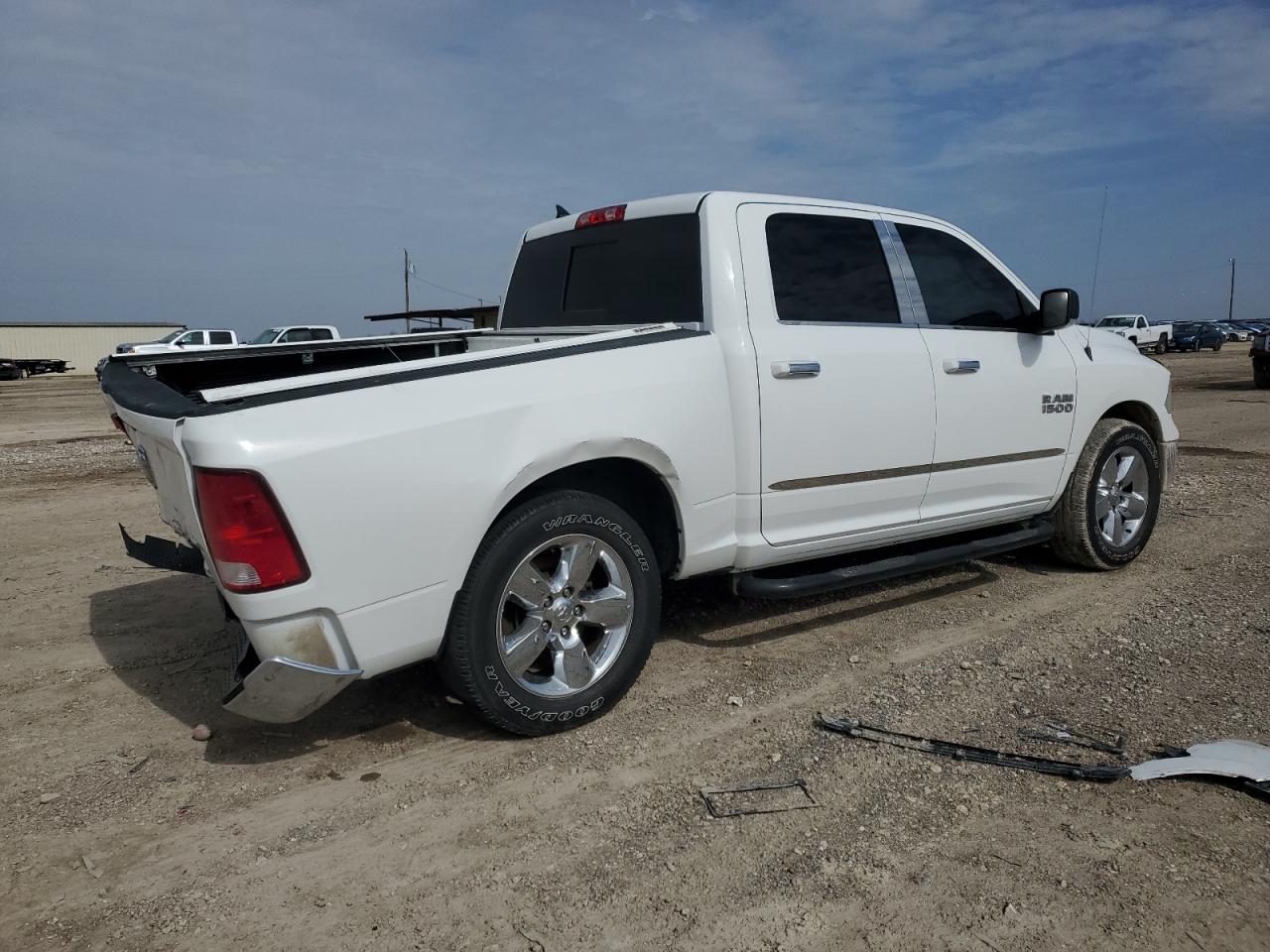 2017 RAM 1500 - Image 3