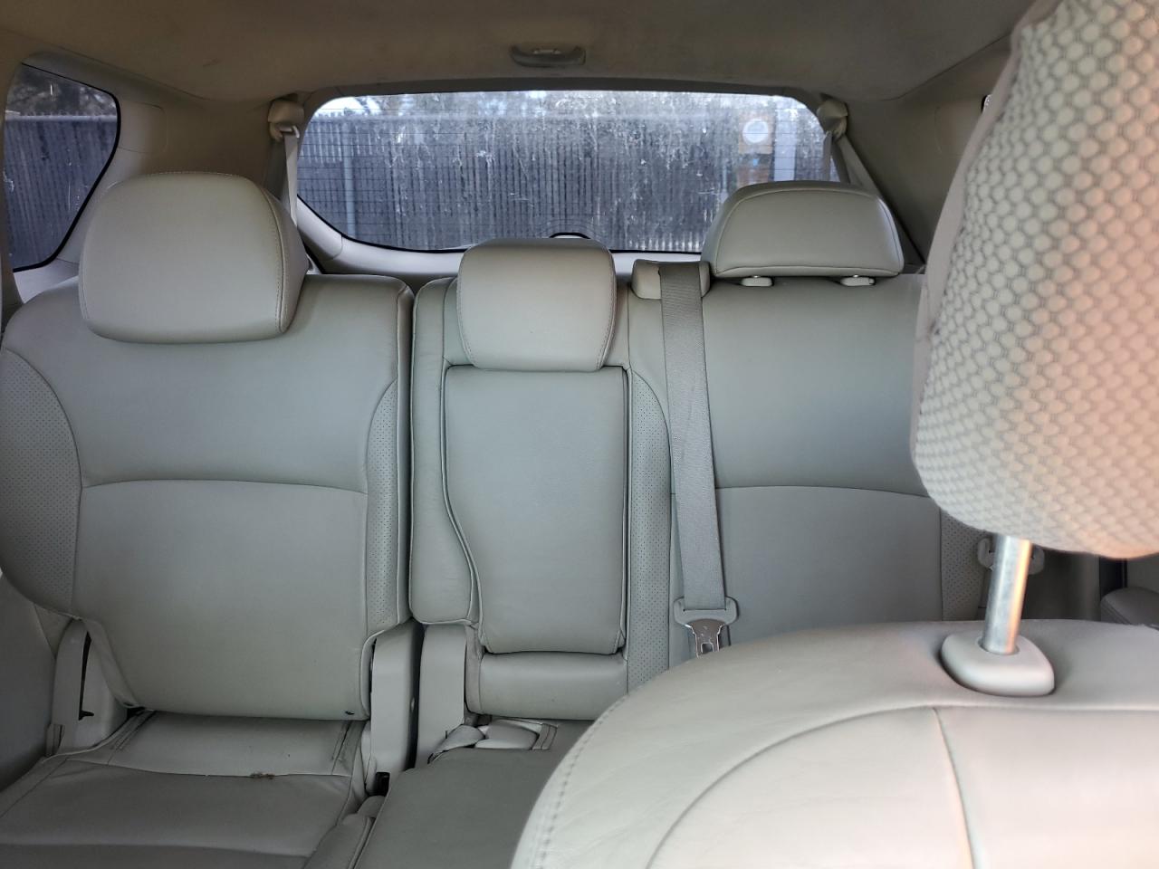 2007 Mitsubishi Outlander - Image 10