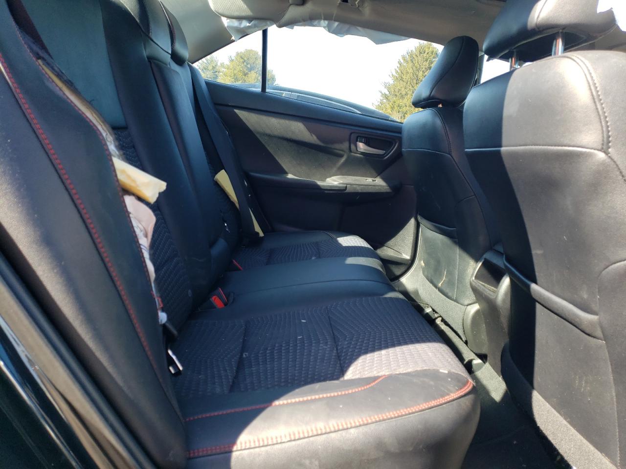 2015 Toyota Camry - Image 10