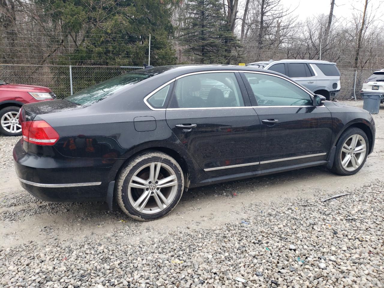 2015 Volkswagen Passat - Image 3