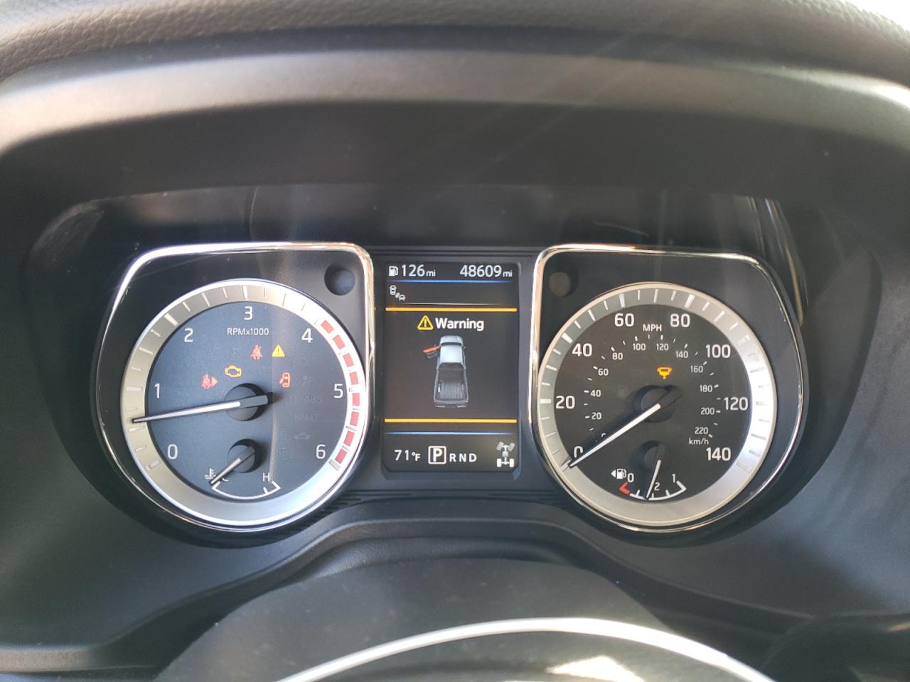2019 Nissan Titan - Image 9