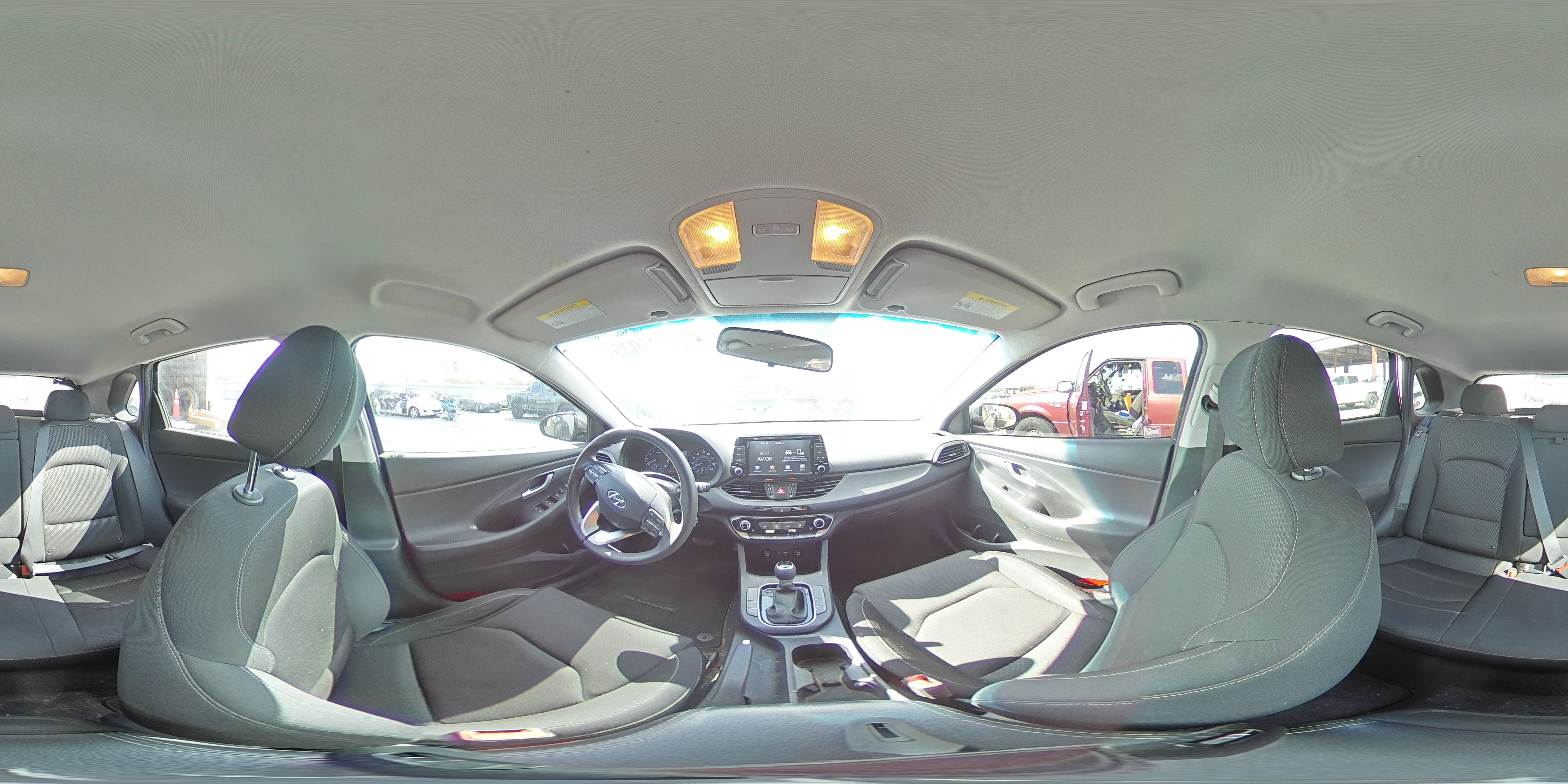 2018 Hyundai Elantra - Image 14