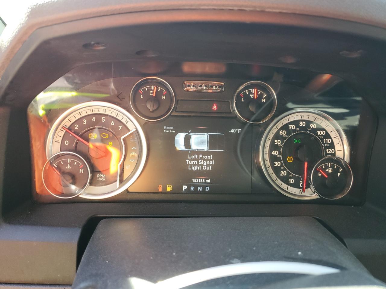 2018 RAM 1500 - Image 9