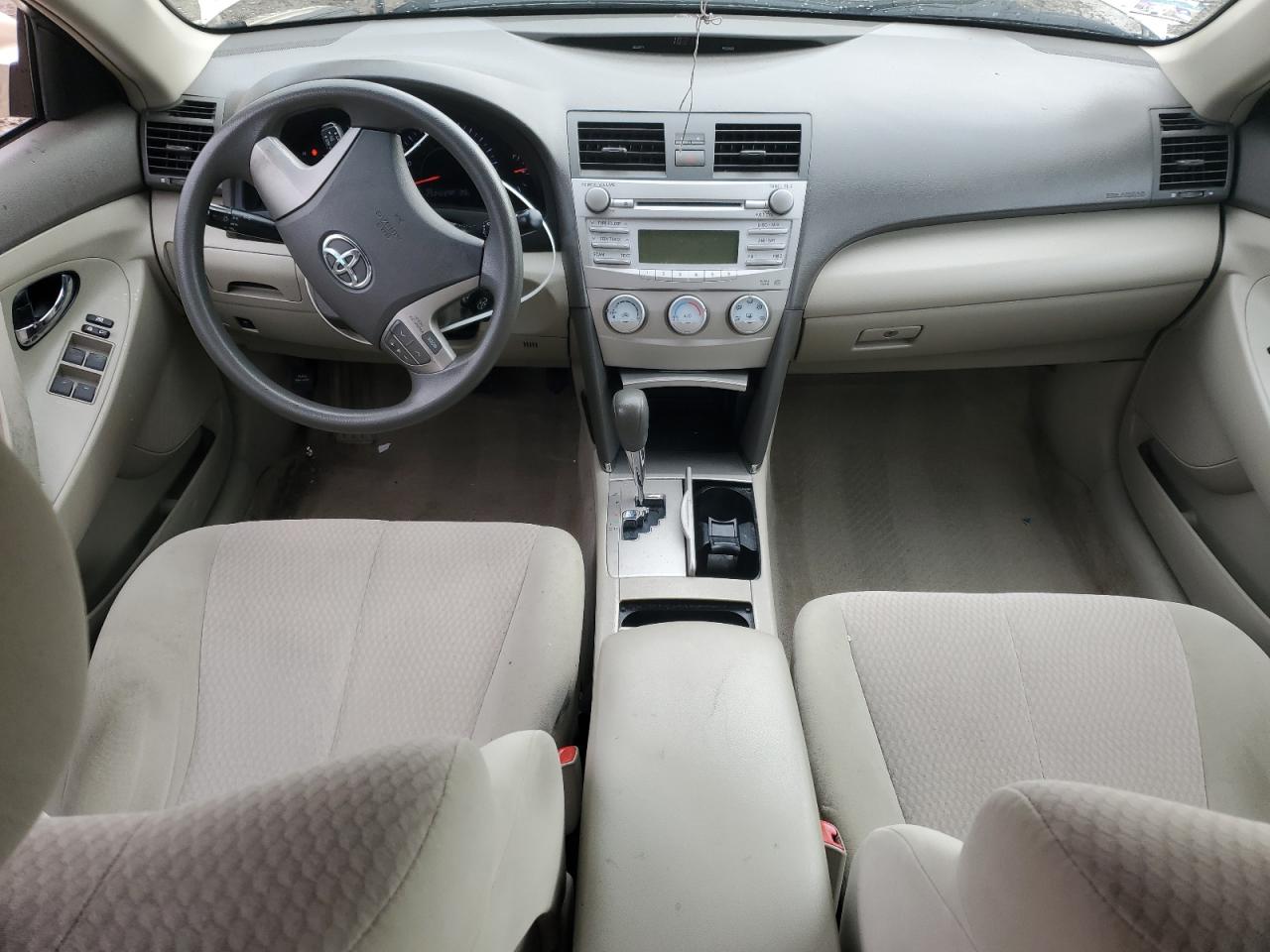 2010 Toyota Camry - Image 8
