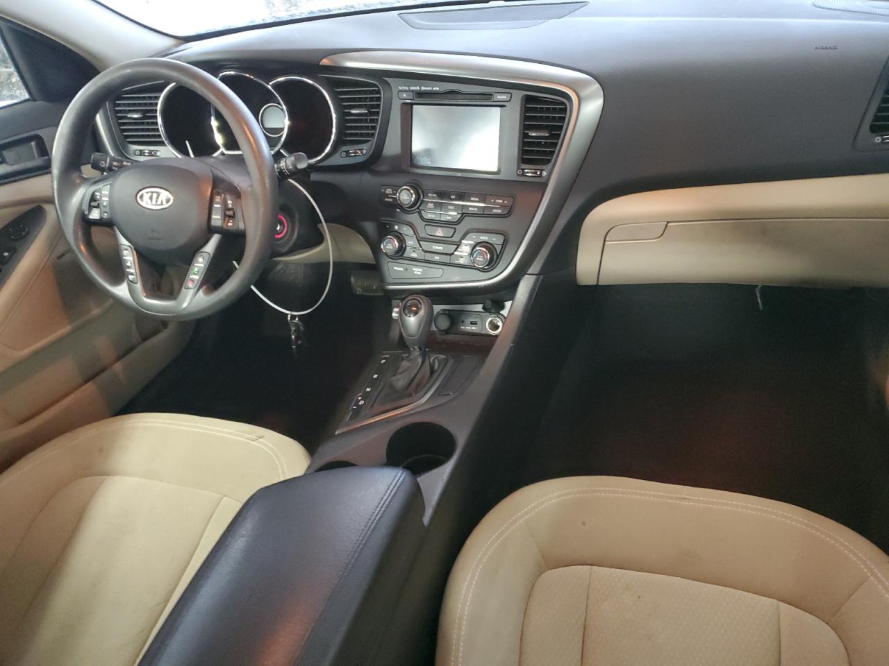 2011 Kia Optima - Image 8