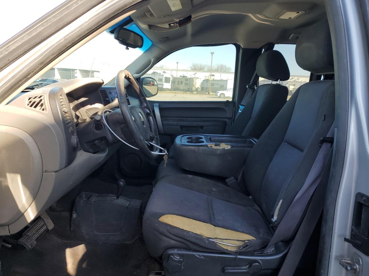 2011 Chevrolet Silverado - Image 7