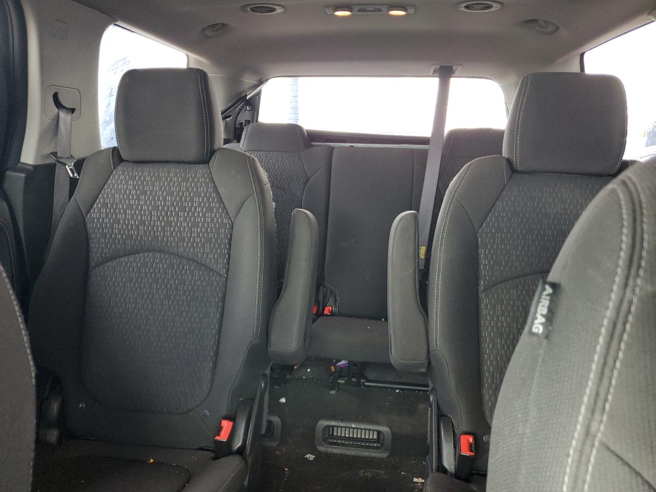 2015 GMC Acadia - Image 10