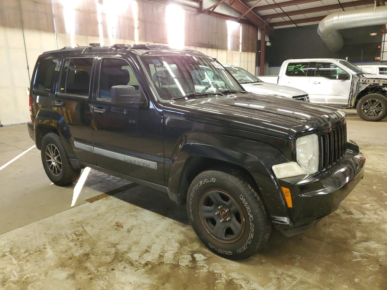 2012 Jeep Liberty (North America) - Image 4