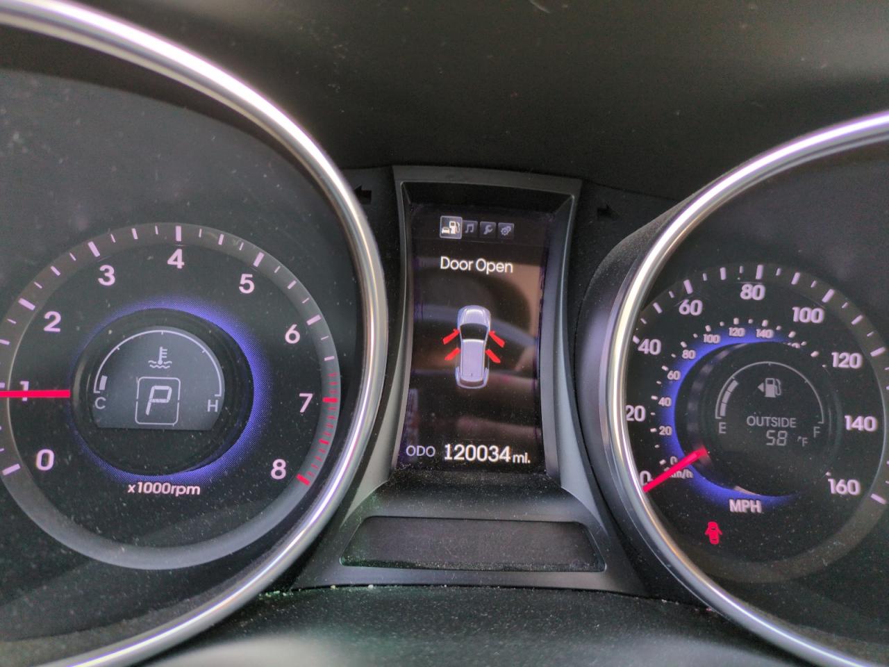 2013 Hyundai Santa Fe - Image 9