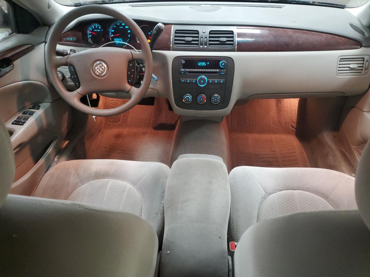 2007 Buick Lucerne - Image 8